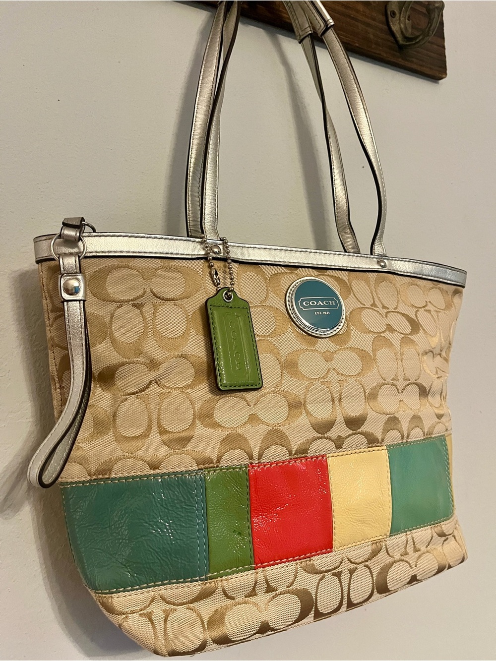 Coach Beige Signature Multi Stripe Tote F17426 - Picture 2 of 15